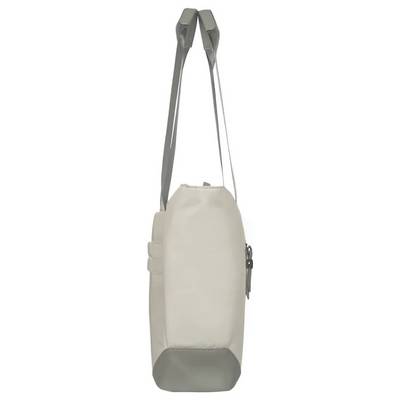 Eine graue Schultertasche aus Stoff, seitlich betrachtet. Sie hat einen langen, verstellbaren Riemen und einen Reißverschluss oben.