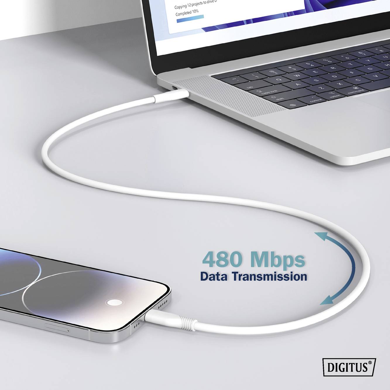 Smartphone verbunden mit einem Laptop über ein Kabel, das eine Datenübertragungsgeschwindigkeit von 480 Mbps darstellt.