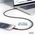 Laptop mit USB-Kabel verbunden zu einem Smartphone. Datenübertragungsrate wird mit '480 Mbps' angezeigt.