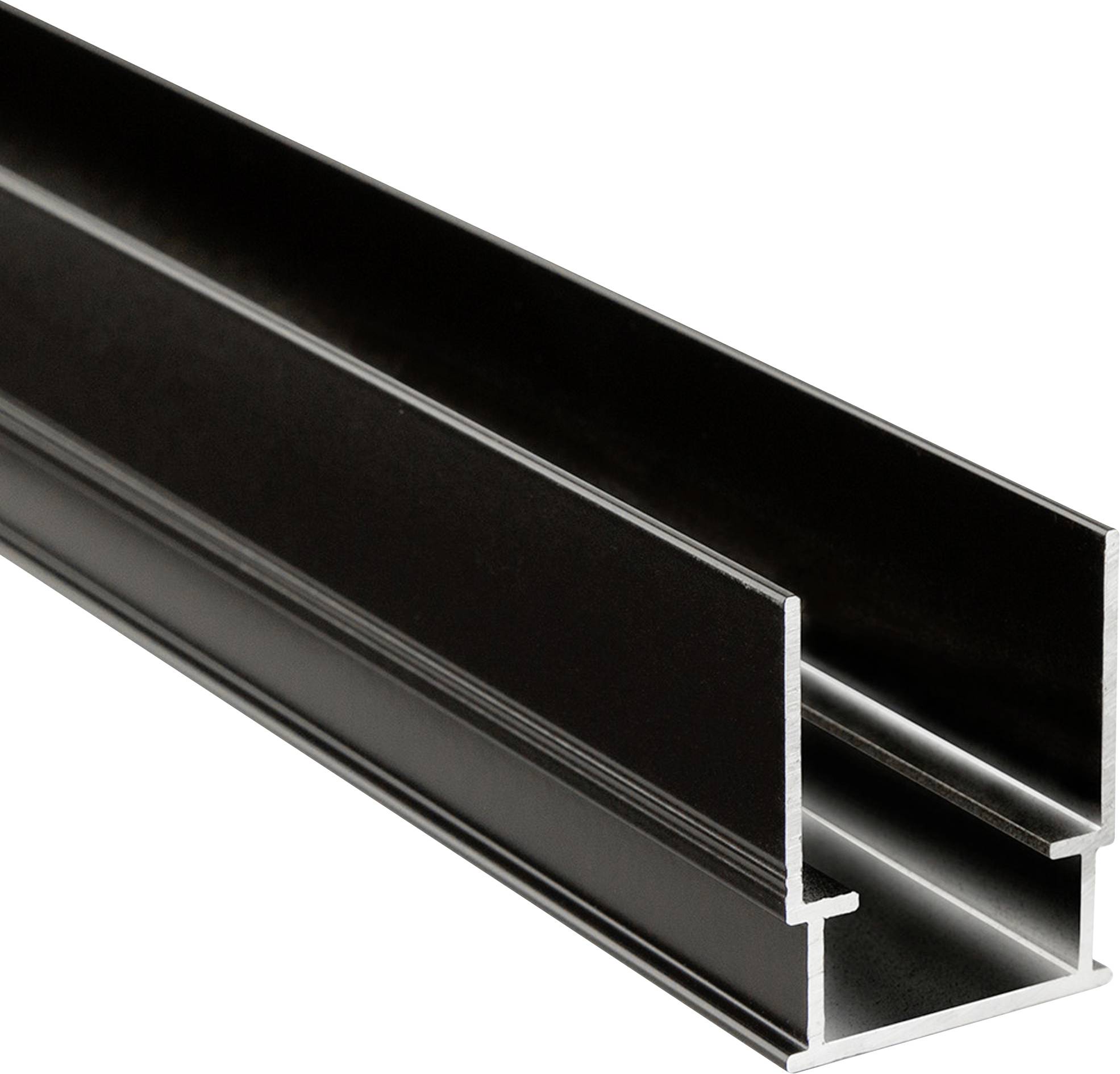 Ein schwarzes Aluminium-Profil, das für die Befestigung von Paneelen oder als strukturelles Element in Bauprojekten verwendet wird.