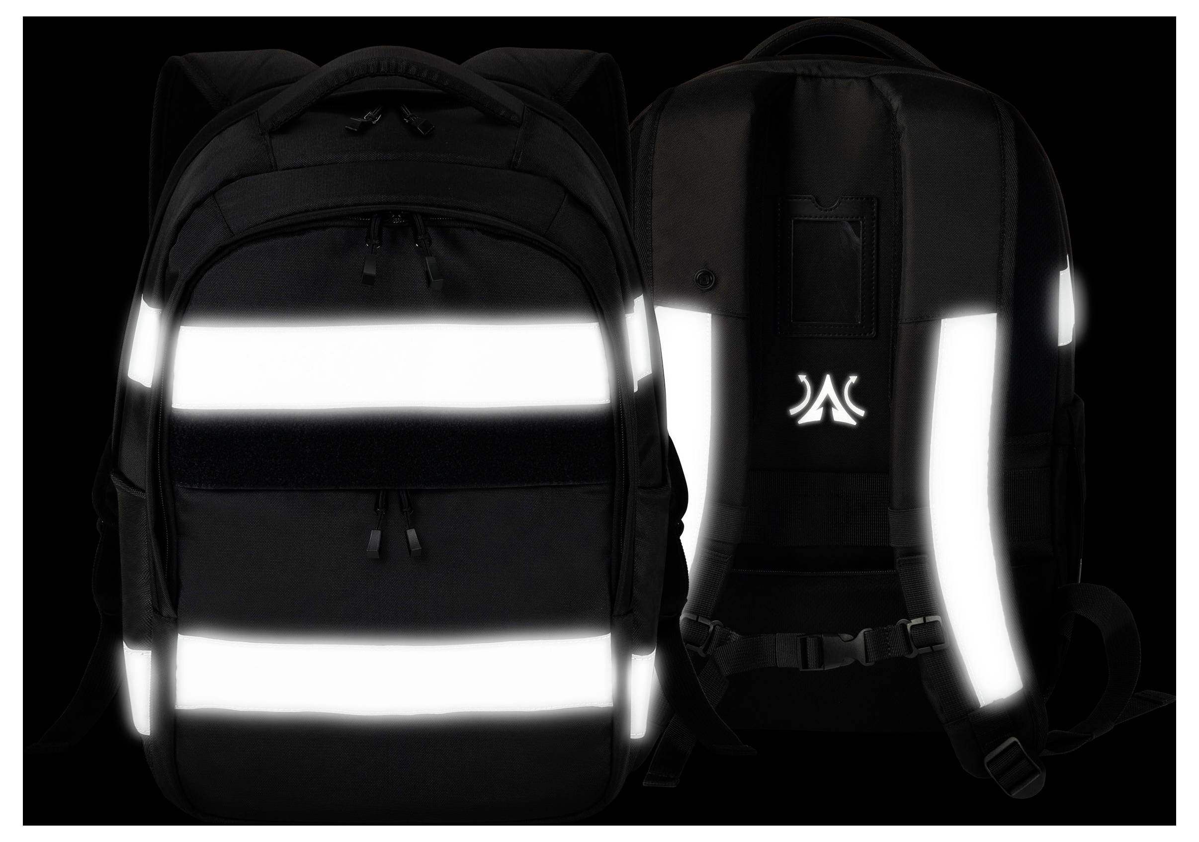Rucksack mit reflektierenden Streifen für bessere Sichtbarkeit bei Dunkelheit, Vorder- und Rückansicht auf schwarzem Hintergrund.
