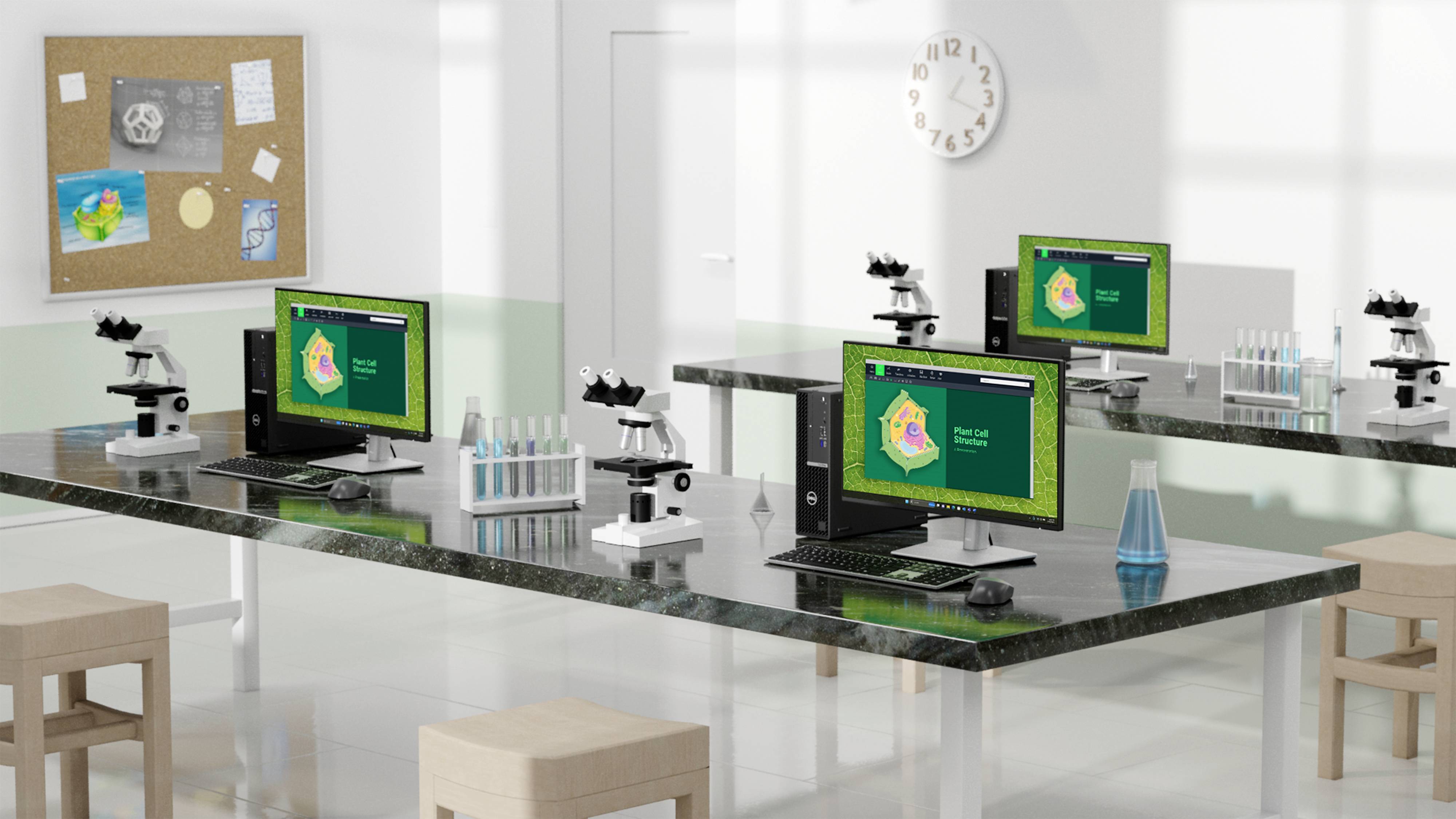 Laborraum mit vier Computerarbeitsplätzen, Mikroskopen und Flaschen auf langen Tischen. Pinnwand und Uhr an der Wand im Hintergrund.