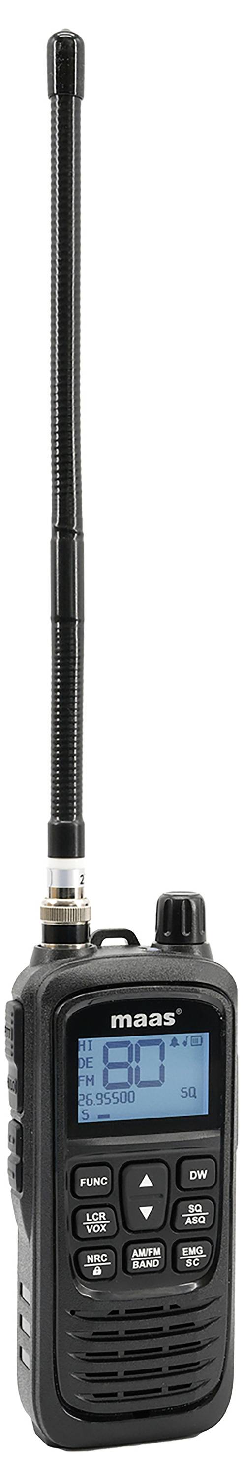 Ein tragbares Funkgerät mit langer Antenne und beleuchtetem Display, auf dem Informationen angezeigt werden.