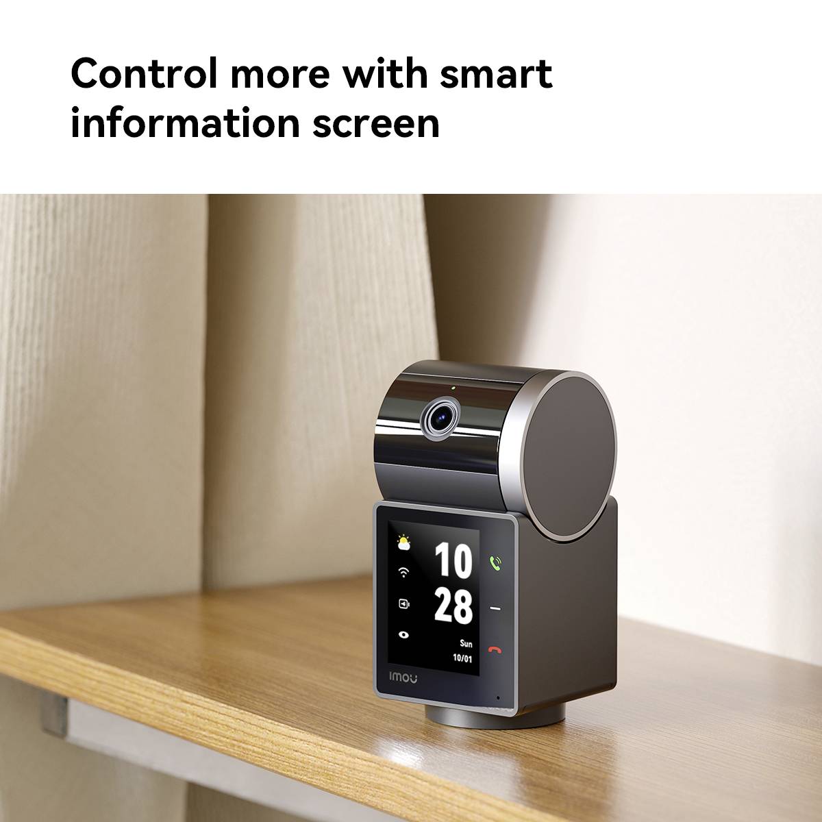 Eine smarte Überwachungskamera auf einem Tisch mit integriertem Informationsdisplay. Auf dem Bildschirm: Uhrzeit, Datum und Wetter.