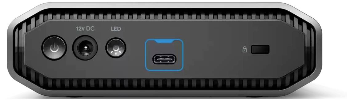 Externe Festplatte mit Anschlüssen: Netzanschluss, LED-Anzeige, USB-C-Anschluss und Schloss. Gerät in schwarzem Gehäuse.