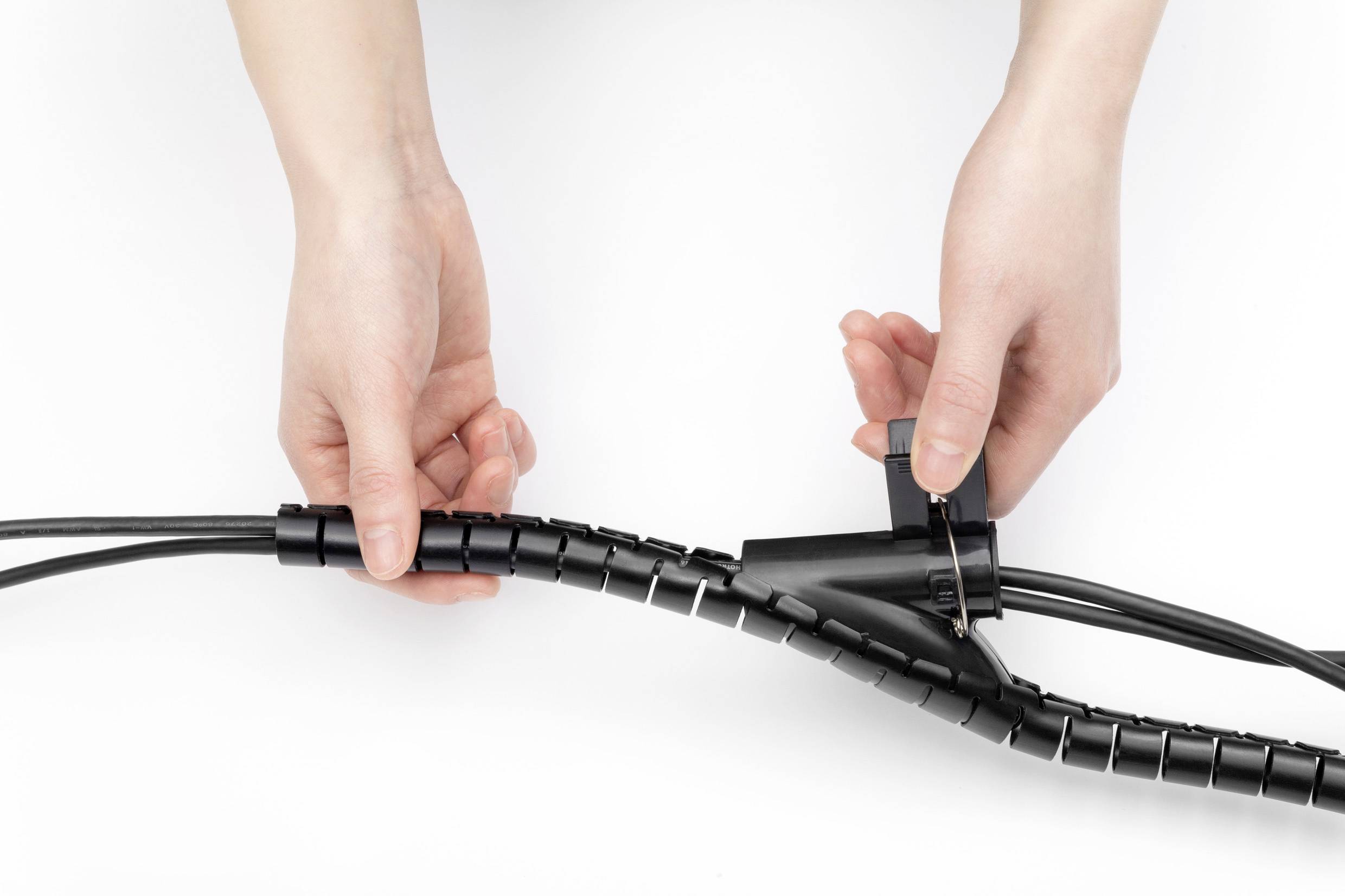 SpeaKa Professional Kabel-Bündelschlauch Polyurethan (PE) Schwarz flexibel (Ø x L) 15 mm x 1 m 1 St. SP-13402964-6