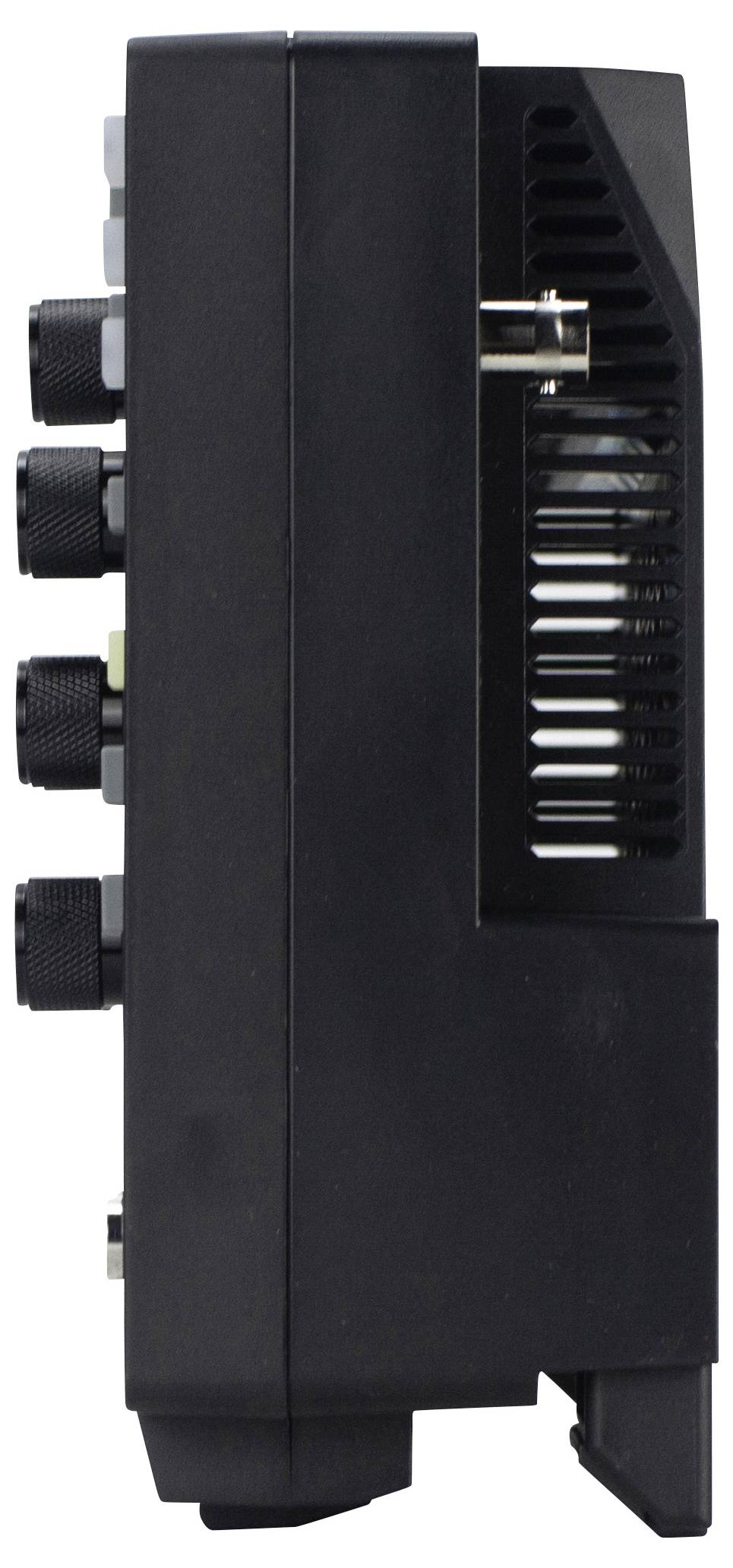 Seitliche Ansicht eines elektronischen Geräts mit mehreren Anschlüssen und einem Kühlschlitz auf der rechten Seite.