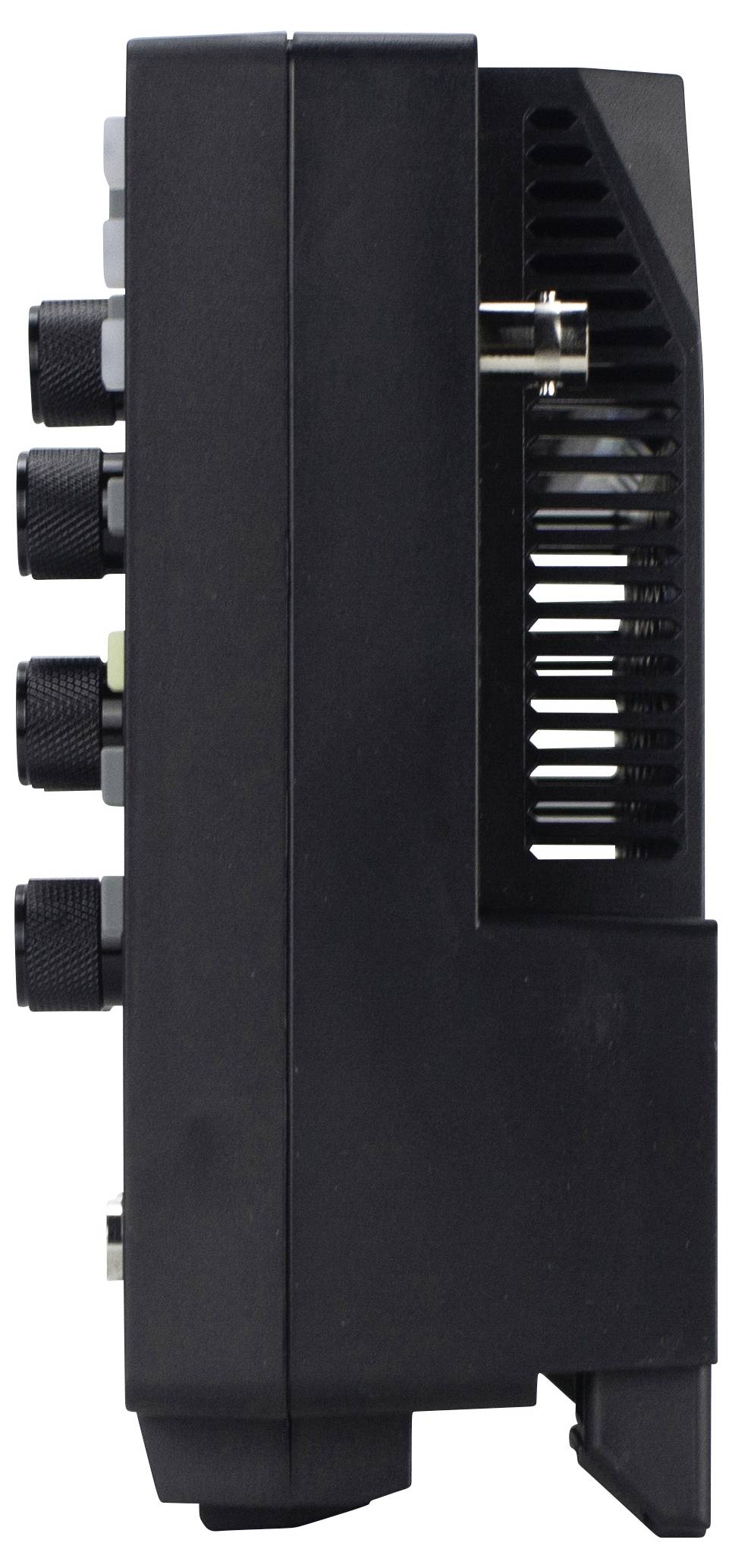 Seitenansicht eines schwarzen elektronischen Geräts mit mehreren Anschlüssen und Belüftungsschlitzen.