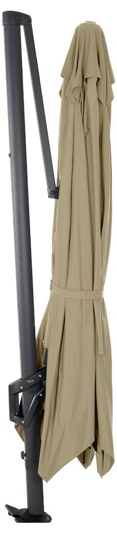 Geschlossener beige Sonnenschirm mit dunklem Metallgestell; kompakt zusammengefaltet für Lagerung oder Transport.