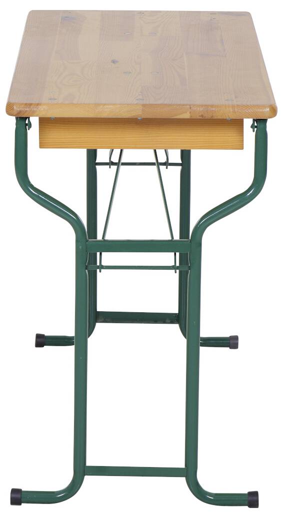 Holztisch mit grünem Metallgestell, zeigt robuste Bauweise und Stabilität. Geeignet für Innen- und Außenbereiche.
