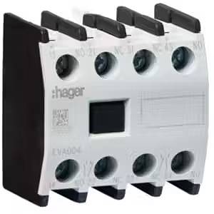 Ein vierpoliges Relais von Hager, das zur Steuerung elektrischer Stromkreise verwendet wird, mit vier Kontakten und schwarzer Beschriftung.