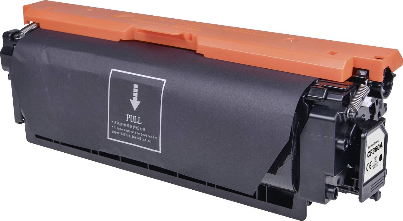 Eine schwarze Tonerkartusche mit orangefarbener Abdeckung, vorbereitet zum Einbau in einen Drucker, mit einem entfernbarem Schutzpapier.