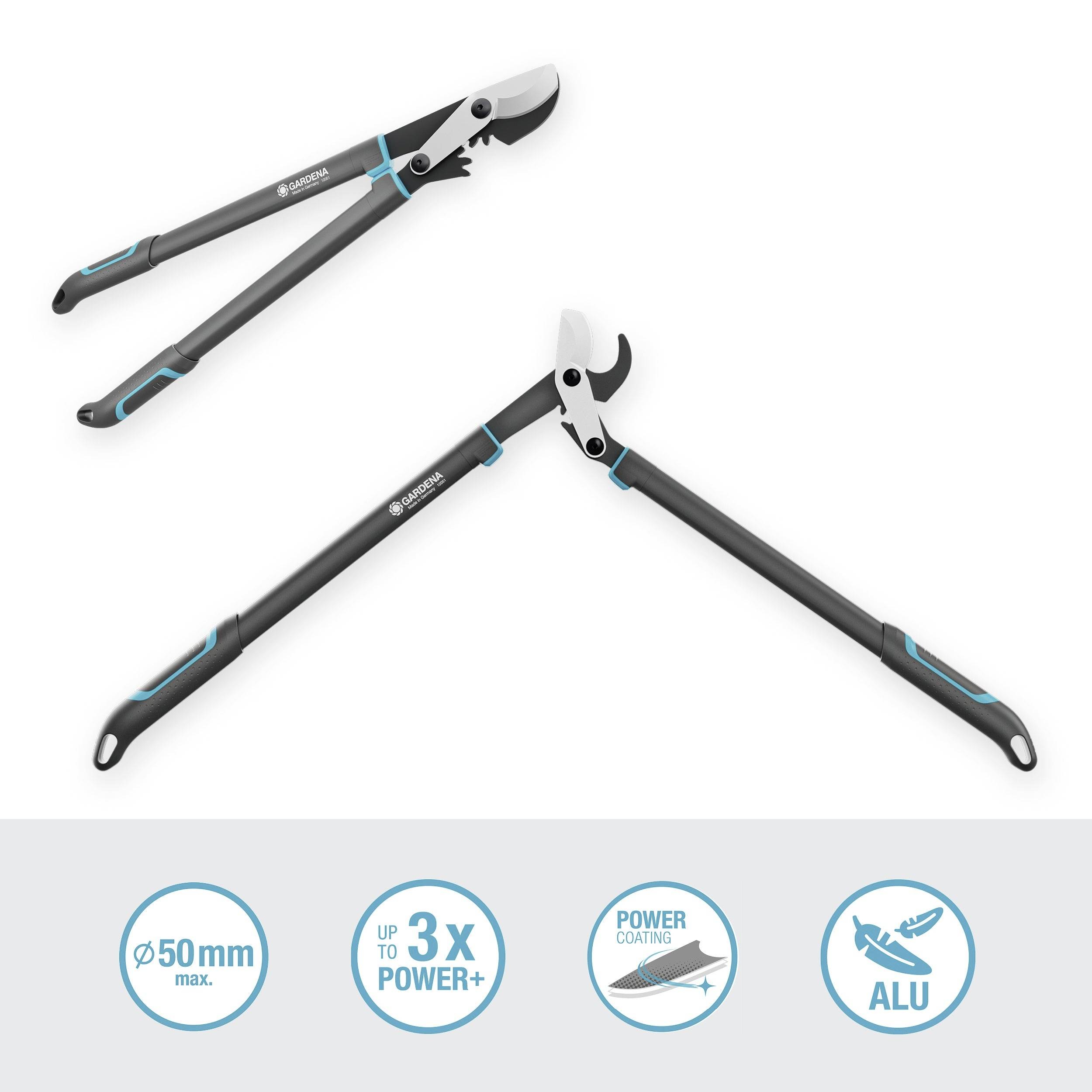 Astschere mit langem Griff, schwarze Griffe mit blauen Akzenten. Grafiken zeigen Schnittdurchmesser: bis 50 mm, Powerbeschichtung, Alumaterial. Markenname sichtbar.