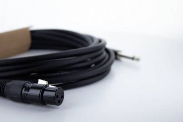 Cordial EM 5 FP XLR Verbindungskabel [1x XLR-Buchse 3 polig - 1x Klinkenstecker 6.3 mm (mono)]  Schwarz