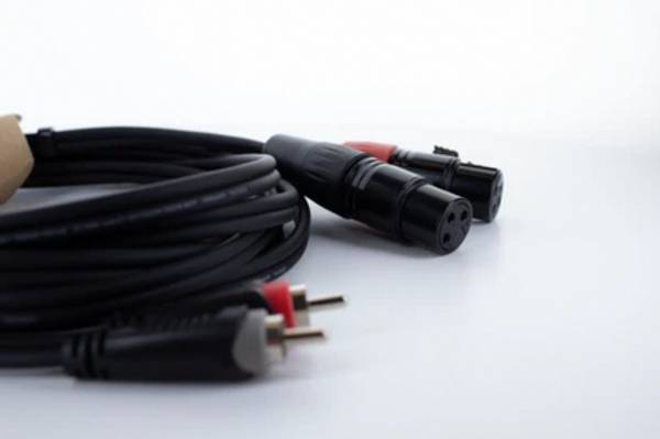 Cordial EU 1 FC XLR Verbindungskabel [2x XLR-Buchse 3 polig - 2x Cinch-Stecker] 1 m Schwarz