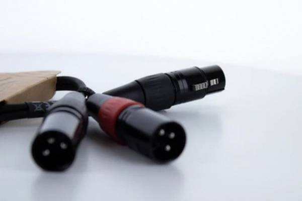 Cordial EY 0,3 FMM XLR Y-Adapter [1x XLR-Buchse 3 polig - 2x XLR-Stecker 3 polig] 0.30 m Schwarz