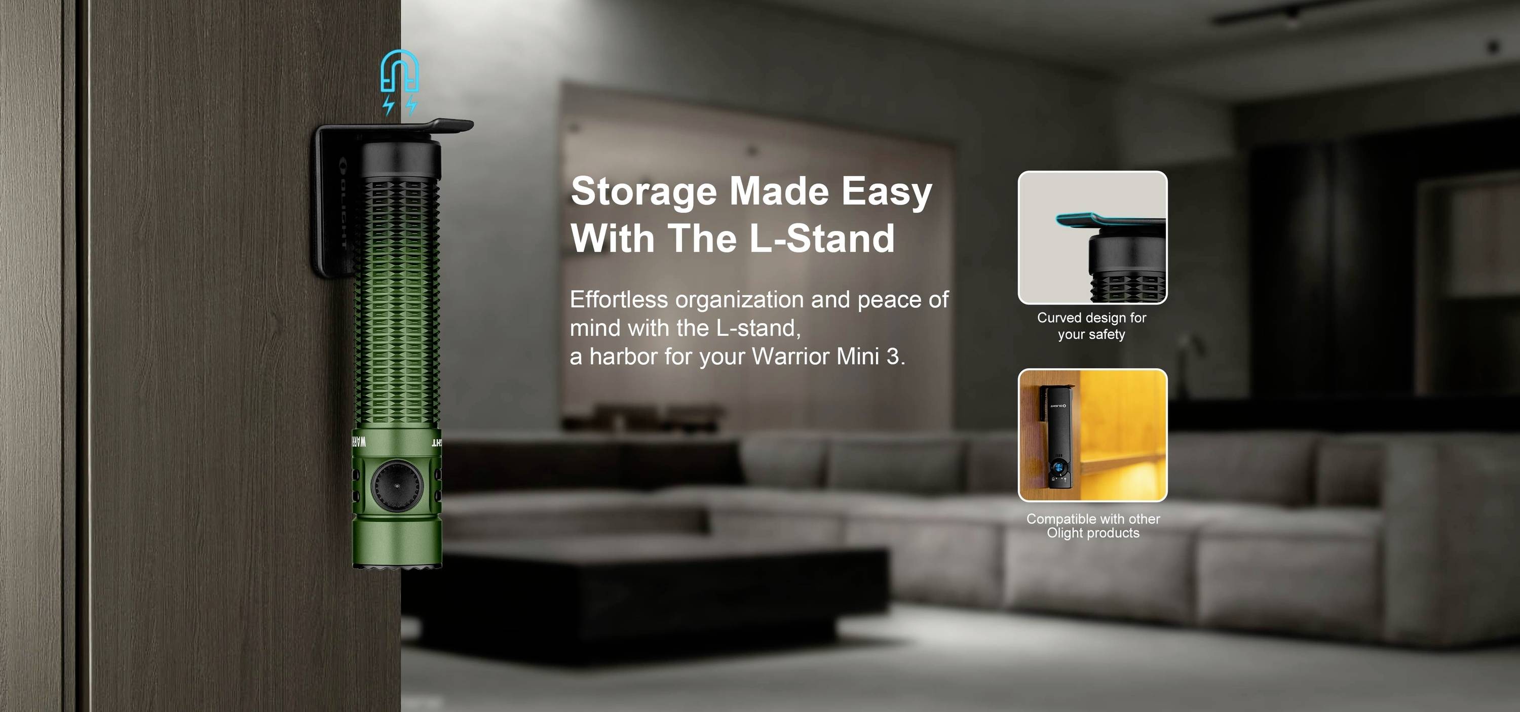 Ein grünes Taschenlampe hängt vertikal an einem L-Ständer an einer Holzwand. Text: 'Storage Made Easy With The L-Stand'. Wohnzimmer im Hintergrund.