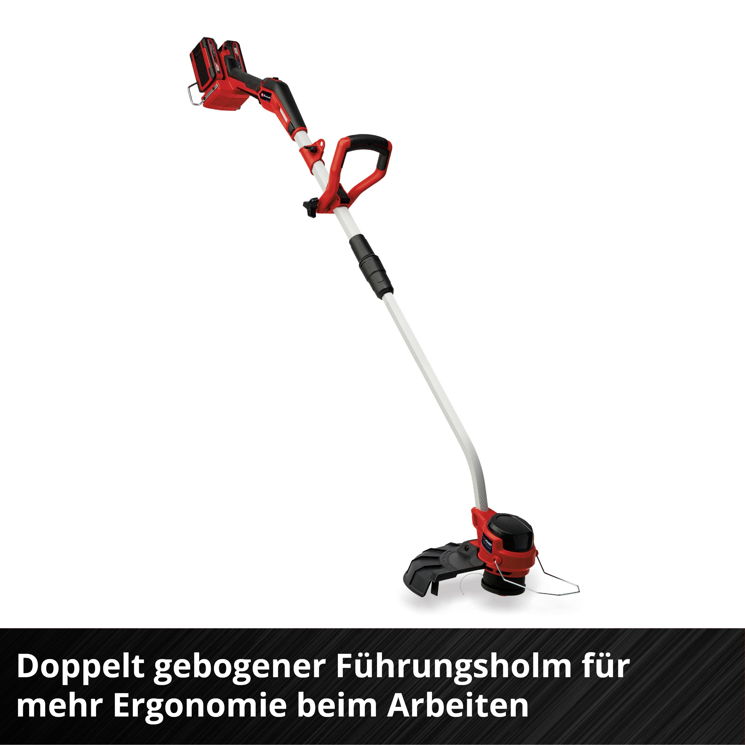 Akku-Rasentrimmer mit doppelt gebogenem Führungsholm, verbessert die Ergonomie beim Arbeiten; in einem Rasenpflege-Kontext gezeigt.