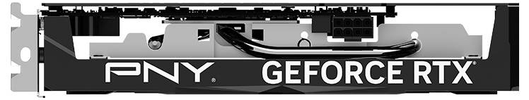 Grafikkarte mit der Aufschrift 'PNY GeForce RTX', zeigt Lüfterseite mit Anschlussbuchsen und Stromanschluss, Seitenansicht.