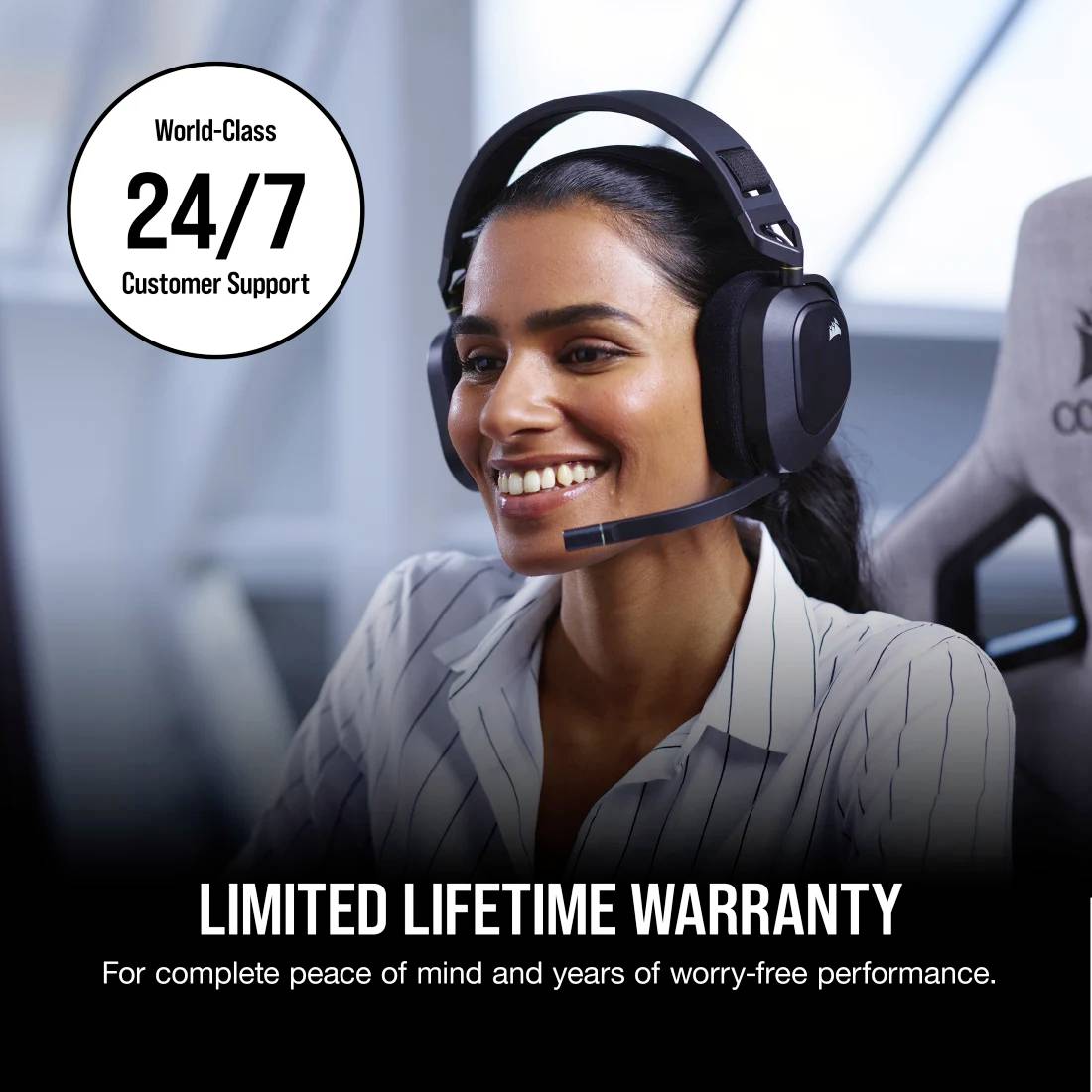 Frau mit Headset lächelt in einem modernen Büro. Text: '24/7 Kundenservice weltklasse' und 'Lebenslange Garantie für Sorgenfreiheit'.