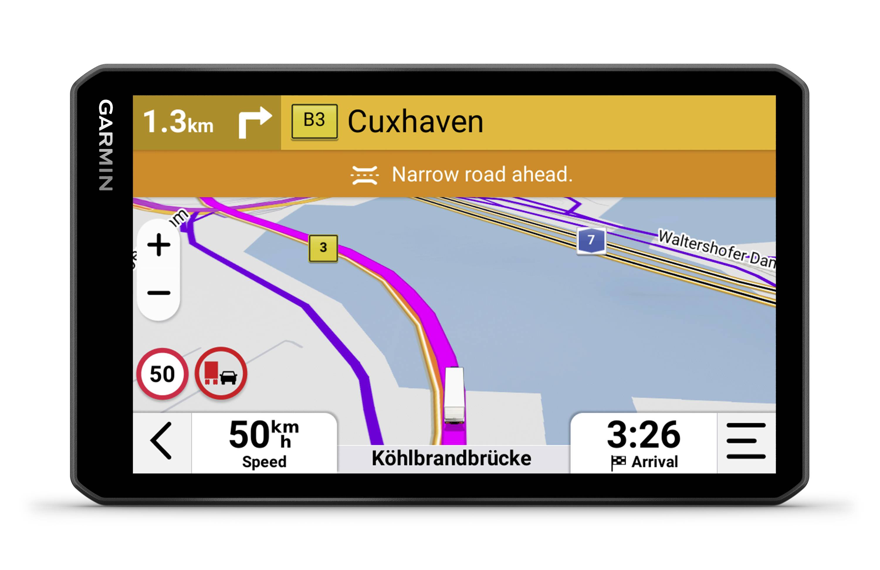 Navigationssystem zeigt Route nach Cuxhaven, 1,3 km entfernt. Warnung 'Schmale Straße voraus', Geschwindigkeit 50 km/h, Ankunft in 3:26.