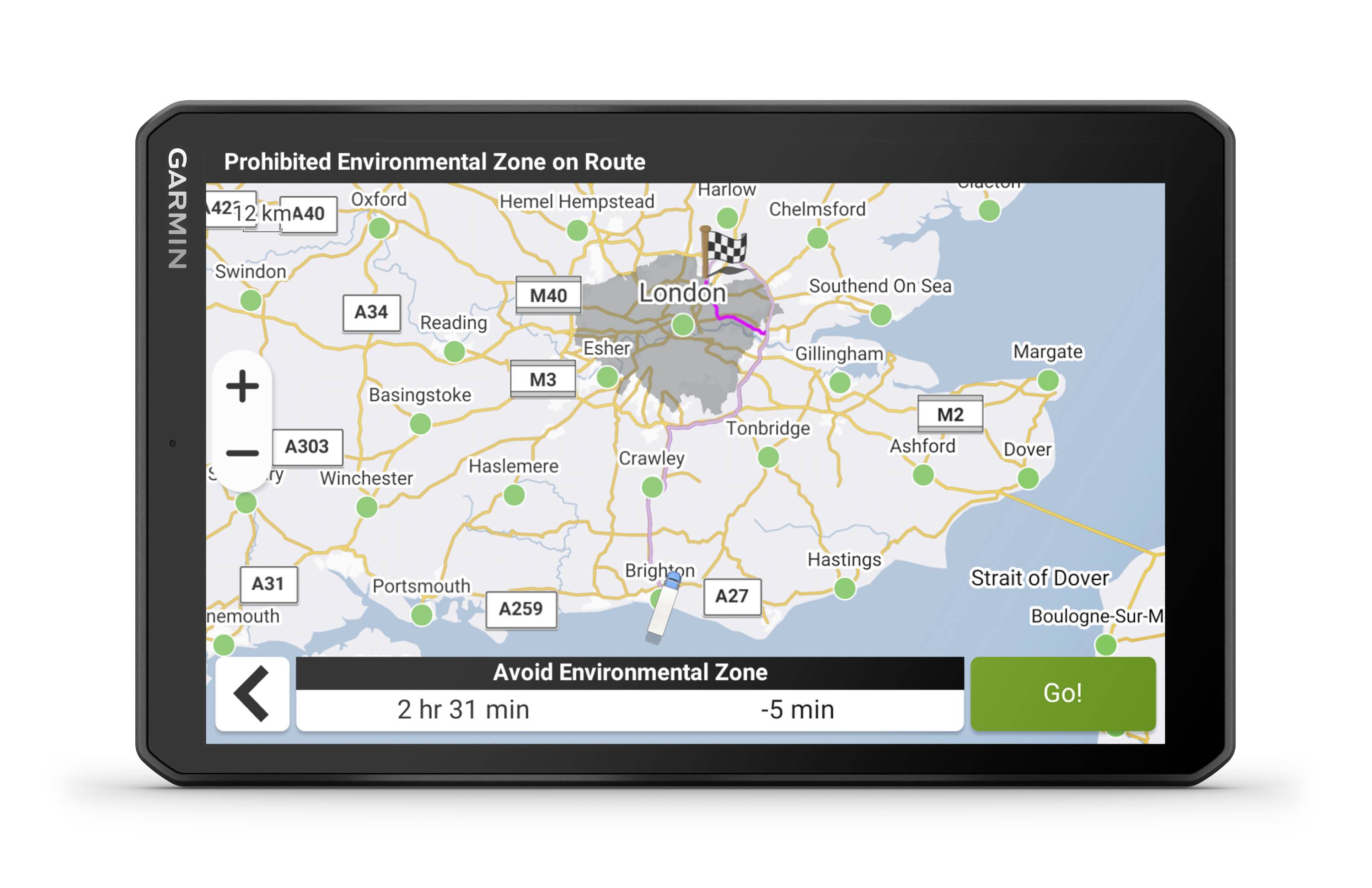 Navigationsgerät zeigt Karte mit Route. Ziel: London. Hinweis: Umweltzone umfahren. Fahrzeit: 2 Stunden 31 Minuten; verkürzte Zeit: 5 Minuten.