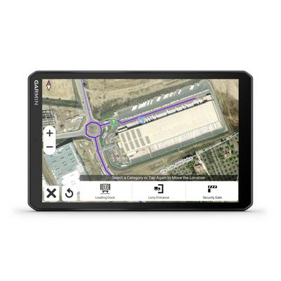 Ein Navigationsgerät zeigt eine Karte. Der Fokus liegt auf einem Logistikzentrum mit markierten Bereichen: 'Ladeplatz', 'LKW-Eingang' und 'Sicherheitstor'.