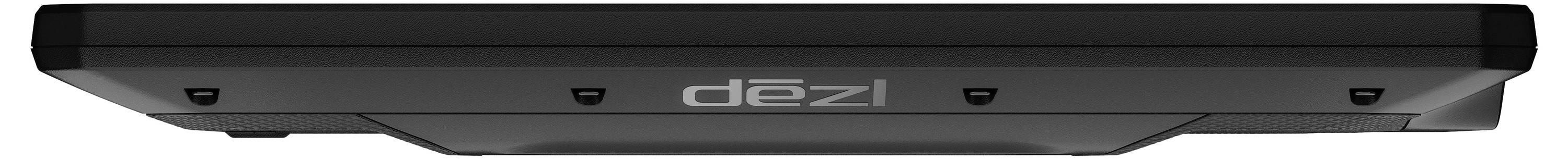 Ein schwarzes elektronisches Gerät mit der Aufschrift 'dēzl', wahrscheinlich ein Navigationsgerät, ist von der Vorderseite zu sehen.