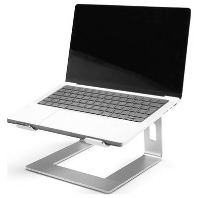 Ein Laptop auf einem silbernen Ständer. Der Bildschirm ist schwarz, und die Tastatur ist sichtbar.