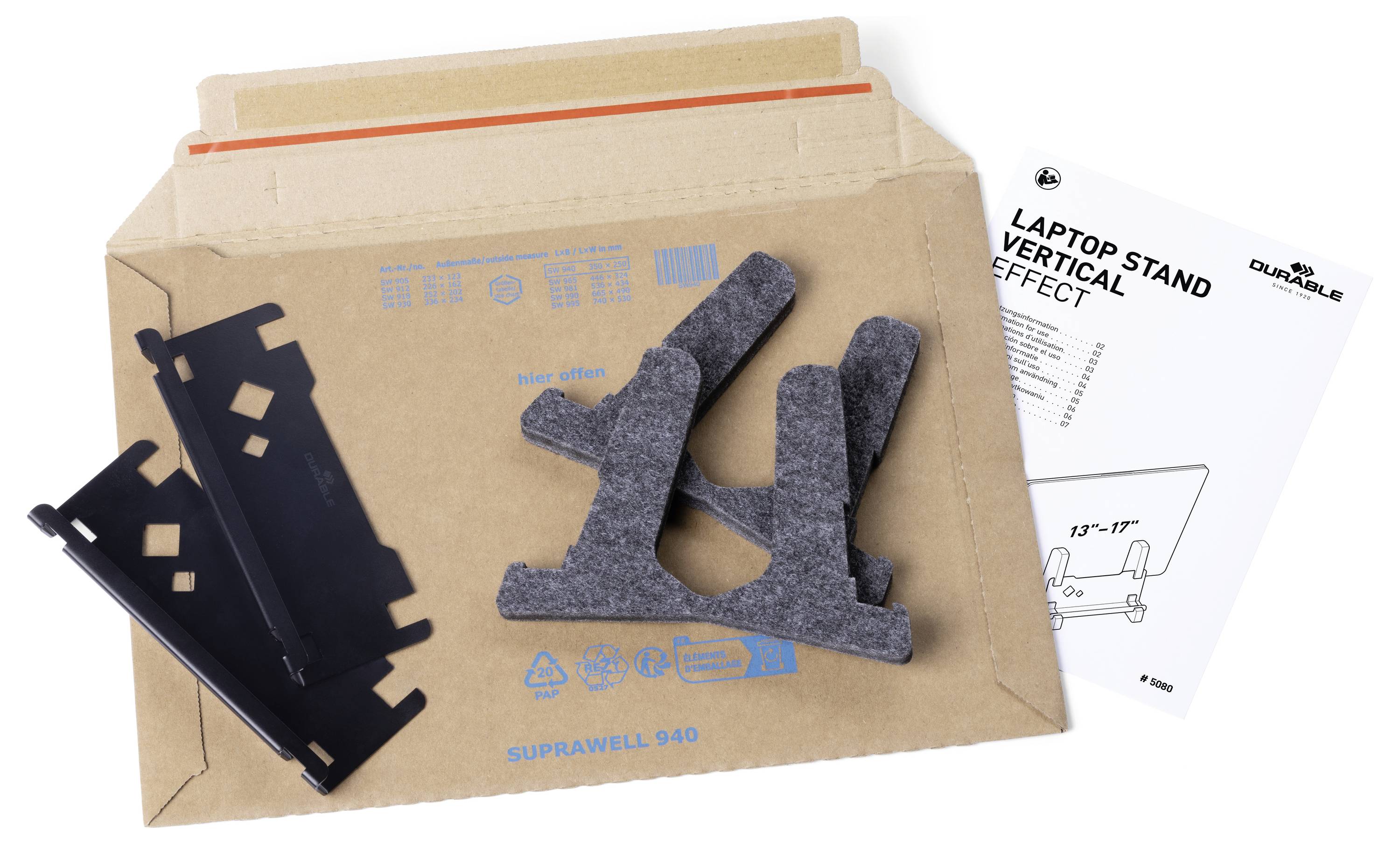 Laptopständer-Bausatz mit zwei Filzteilen, einer Anleitung und Verpackung. Geeignet für Größen von 13 bis 17 Zoll.