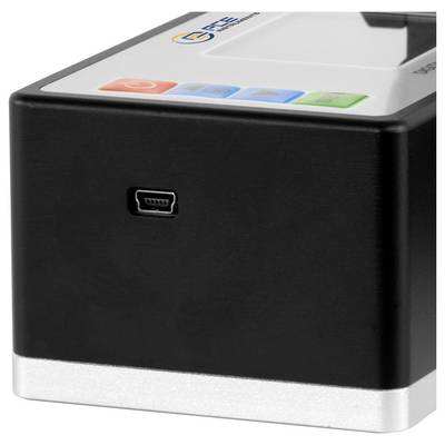 Nahaufnahme eines kleinen schwarzsilbernen elektronischen Geräts mit einem vorderen Micro-USB-Anschluss und bunten Berührungstasten oben.
