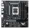 Eine schwarze Computer-Mainboard, ASUS TUF Gaming B550M, mit mehreren Anschlüssen und Steckplätzen für RAM und CPU, auf weißem Hintergrund.