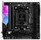 Hauptplatine mit AMD Sockel AM4, Kühlkörpern und RGB-Beleuchtung. Markenname 'Phantom Gaming' sichtbar. Designed für Gaming-PCs.