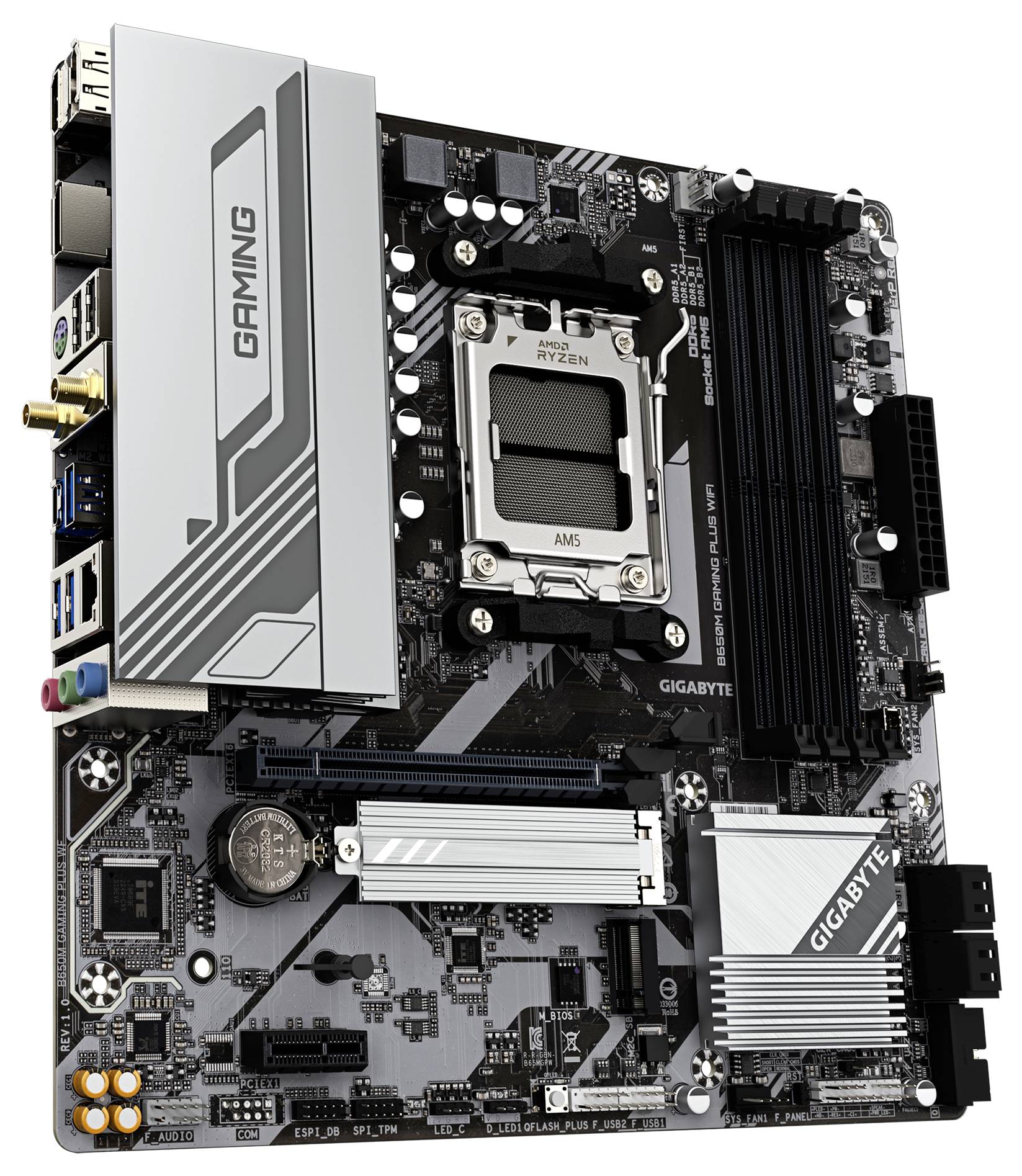 Hauptplatine für PCs mit AMD-Sockel, mehreren Anschlüssen und RAM-Slots. Silbergraues Design mit Aufschrift 'GAMING'.