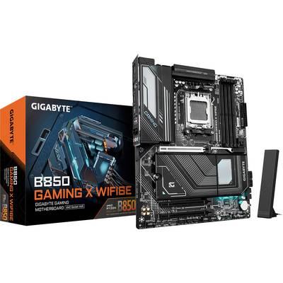 'GIGABYTE B850 GAMING X WIFI' Motherboard und Verpackung. Zeigt Anschlüsse, Kühlungskomponenten und Antenne.