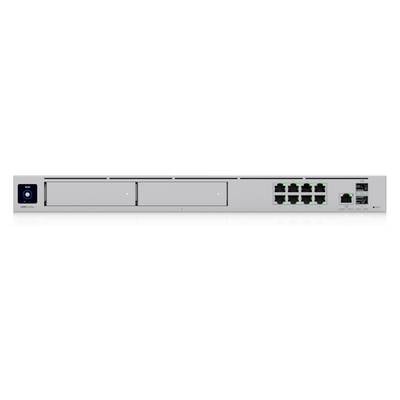 Ein Servergerät mit zwei leeren Festplattenschächten und acht Ethernet-Anschlüssen, geeignet für Netzwerkanwendungen.