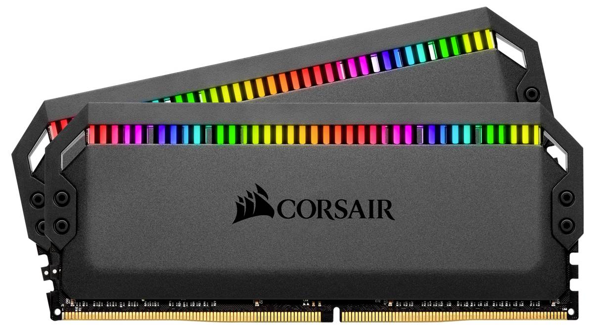 Zwei Corsair-RAM-Module mit RGB-Beleuchtung in Regenbogenfarben, übereinanderliegend. Hauptkomponenten für Computerleistung.