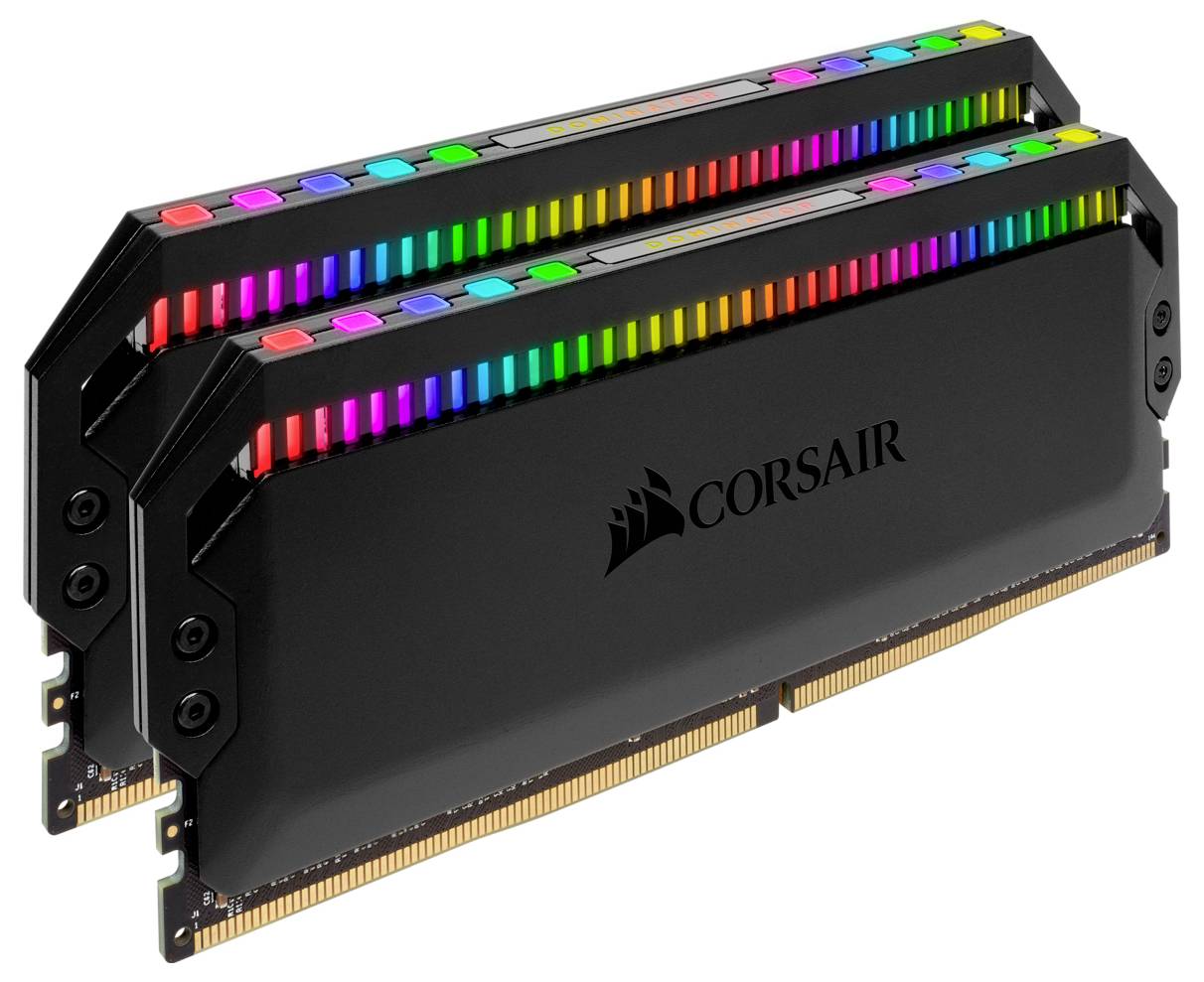 Zwei Corsair RGB-RAM-Module mit farbiger LED-Beleuchtung, die übereinander gestapelt sind.