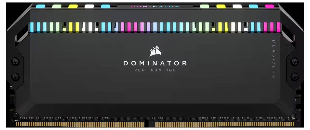 DDR5-RAM-Modul von Corsair, Modell 'Dominator Platinum RGB', mit farbigen LED-Lichtern auf der Oberseite.
