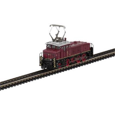 Ein rotes Modell einer elektrischen Lokomotive im Maßstab, auf einem Stück Gleis platziert, zeigt detaillierte Merkmale der Lok.