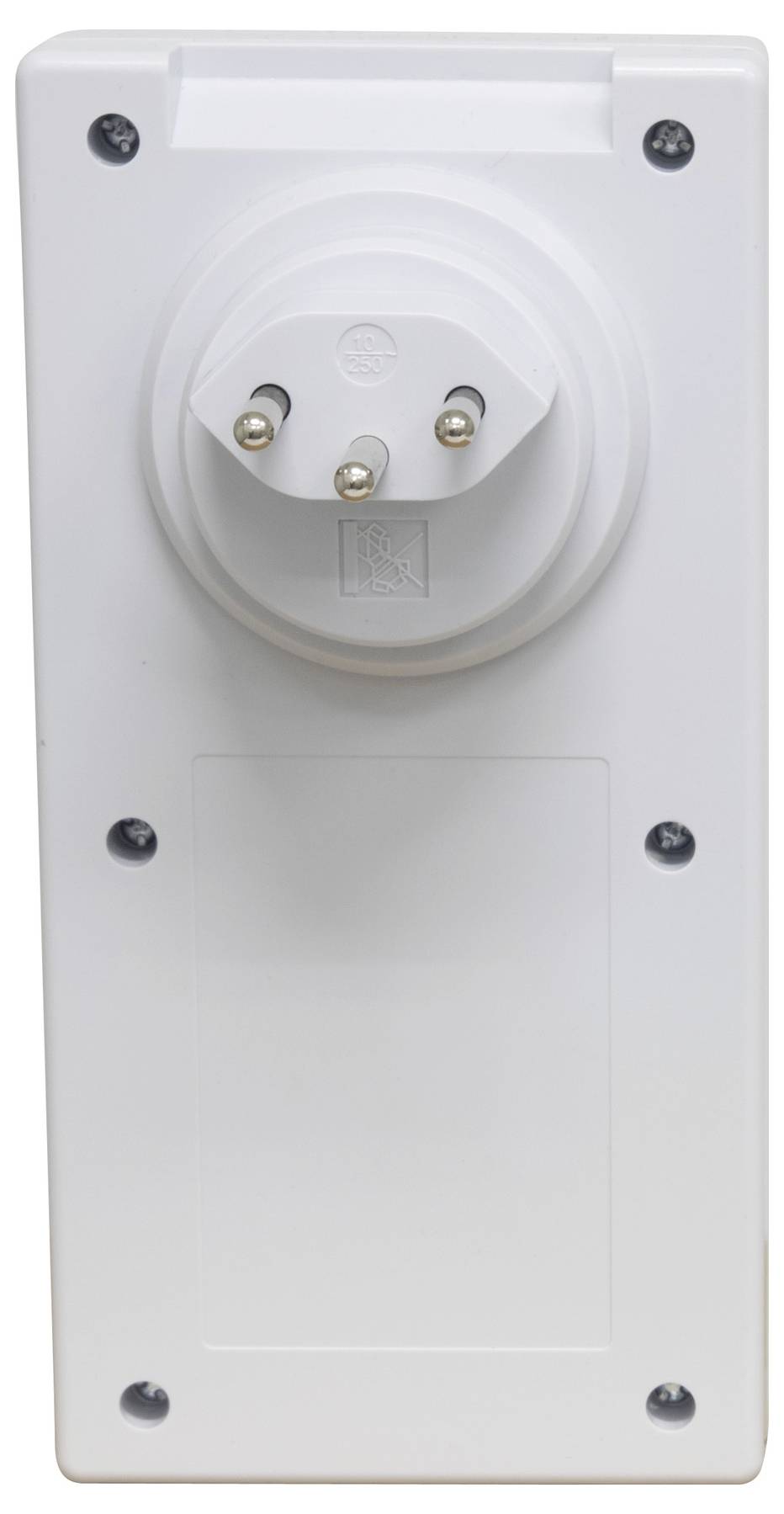 Weiße elektrische Steckdose an einer Wand montiert, mit drei runden Steckstiften und Schrauben an den Ecken.