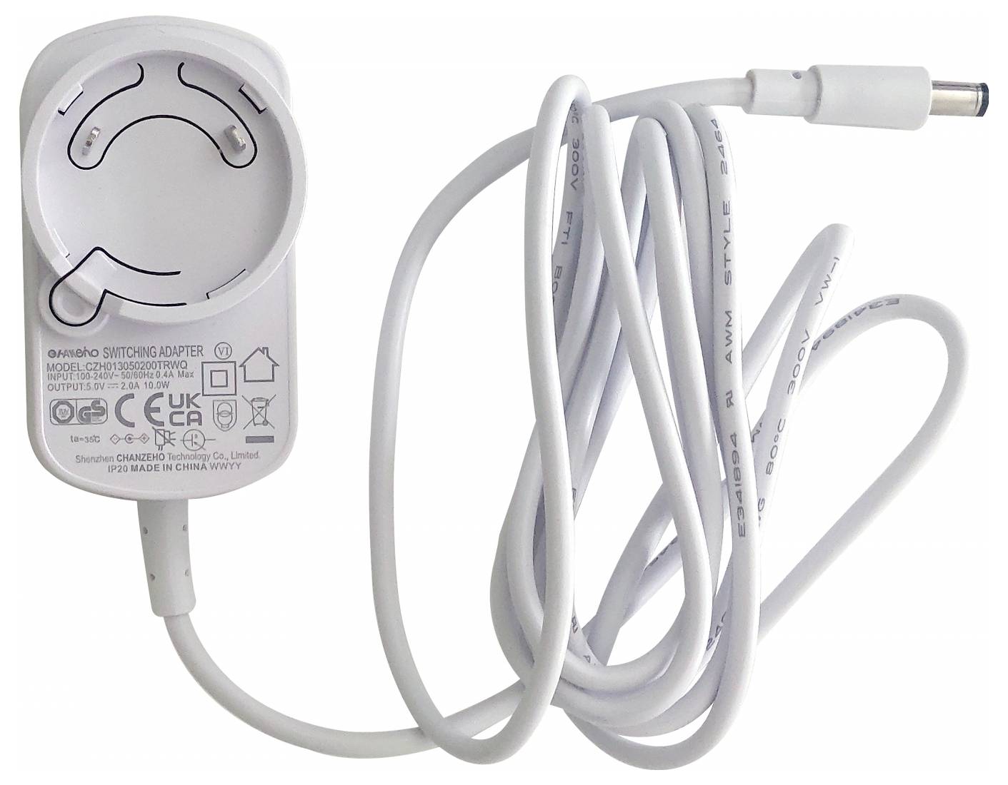 Weißes Netzteil mit EU-Stecker, Kabel und DC-Stecker. Gehäuse mit technischen Angaben wie Spannung und Stromstärke.