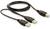 Ein schwarzes USB-Kabel mit zwei USB-A-Steckern an einem Ende und einem USB-B-Stecker am anderen Ende.