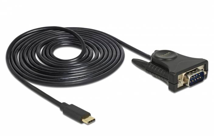 Ein USB-C-zu-VGA-Kabel mit langem, schwarzem Kabel und einem VGA-Stecker; dient zur Verbindung von Geräten mit unterschiedlichen Anschlüssen.