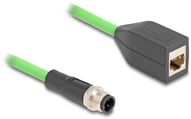 Grünes Ethernet-Kabel mit einem M12-Stecker auf der einen Seite und einem RJ45-Stecker auf der anderen Seite.