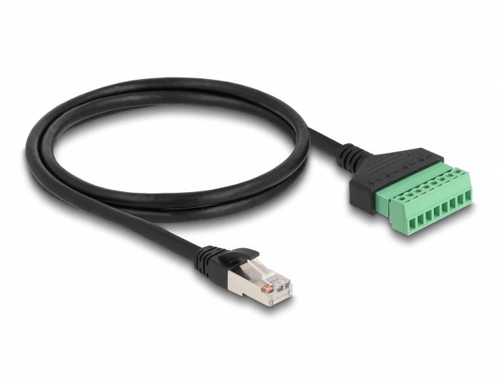 Ein schwarzes Kabel mit einem RJ45-Stecker auf der einen Seite und einem grünen geraden Stecker mit mehreren Anschlüssen auf der anderen Seite.