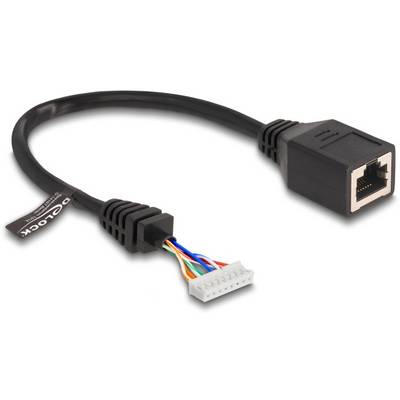 Ein schwarzes Kabel mit einem RJ45-Netzwerkstecker an einem Ende und einem 8-poligen Steckverbinder am anderen Ende.