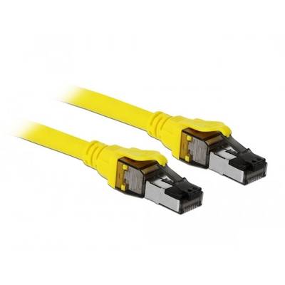 Zwei gelbe Ethernet-Kabel mit RJ45-Steckern. Sie sind nebeneinander angeordnet und symbolisieren die Verbindungstechnik.