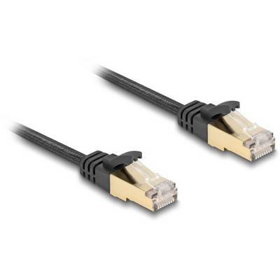 Zwei schwarze Ethernet-Kabel mit goldfarbenen Steckern, geeignet für schnelle Netzwerkverbindungen.