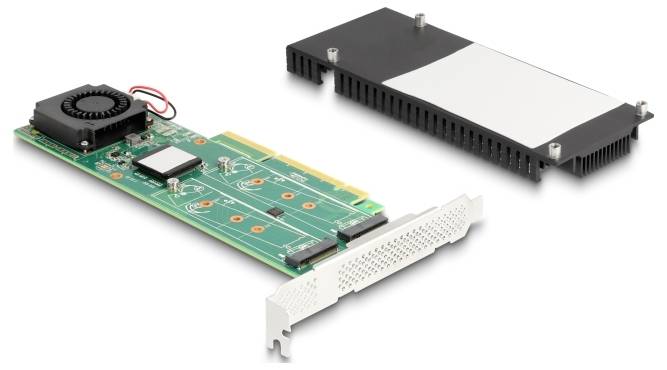 'PCIe-Erweiterungskarte mit Kühlkörper und Lüfter, zeigt Steckplätze und Komponenten zur schnellen Datenübertragung in Computern.'